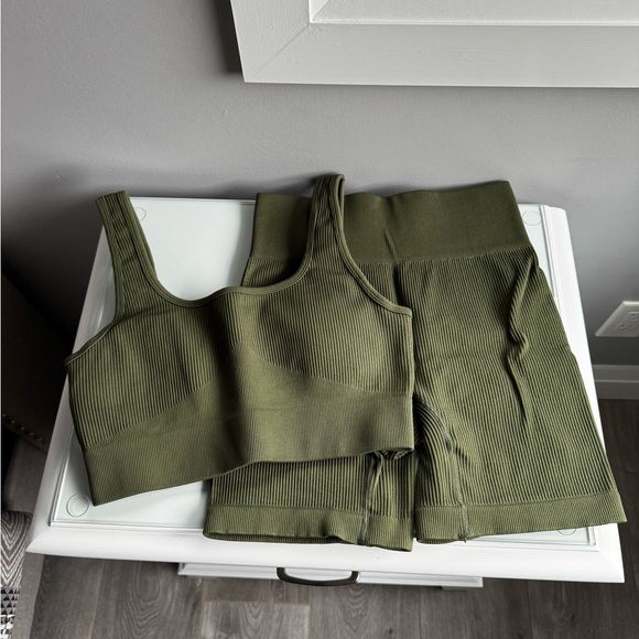 Olive Green Ribbed Crop Top - Picture 1 of 5